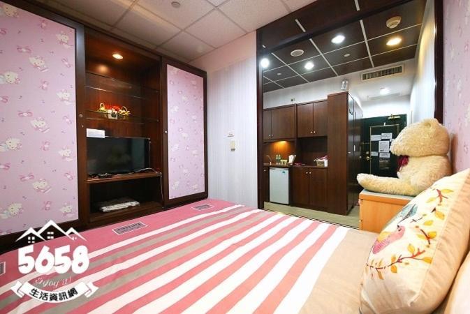 85旅行家 Daire Kaohsiung Dış mekan fotoğraf