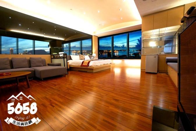 85旅行家 Daire Kaohsiung Dış mekan fotoğraf