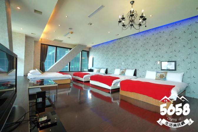 85旅行家 Daire Kaohsiung Dış mekan fotoğraf